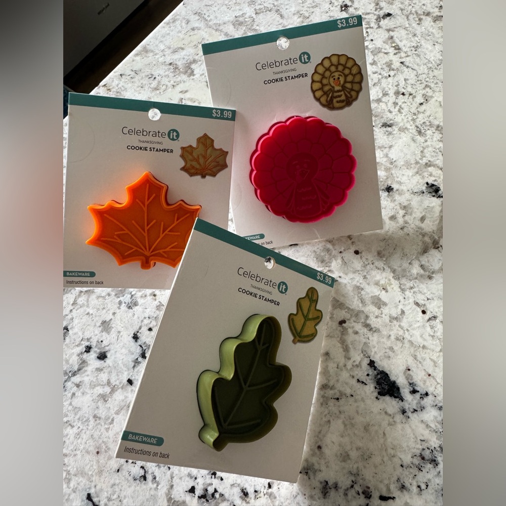 Baking supplies / thanksgiving / Kicthen / cooking / cookie stamps